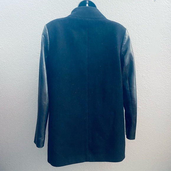 THEORY Wool Coat w/ Leather Sleeves - M - Picture 5 of 5
